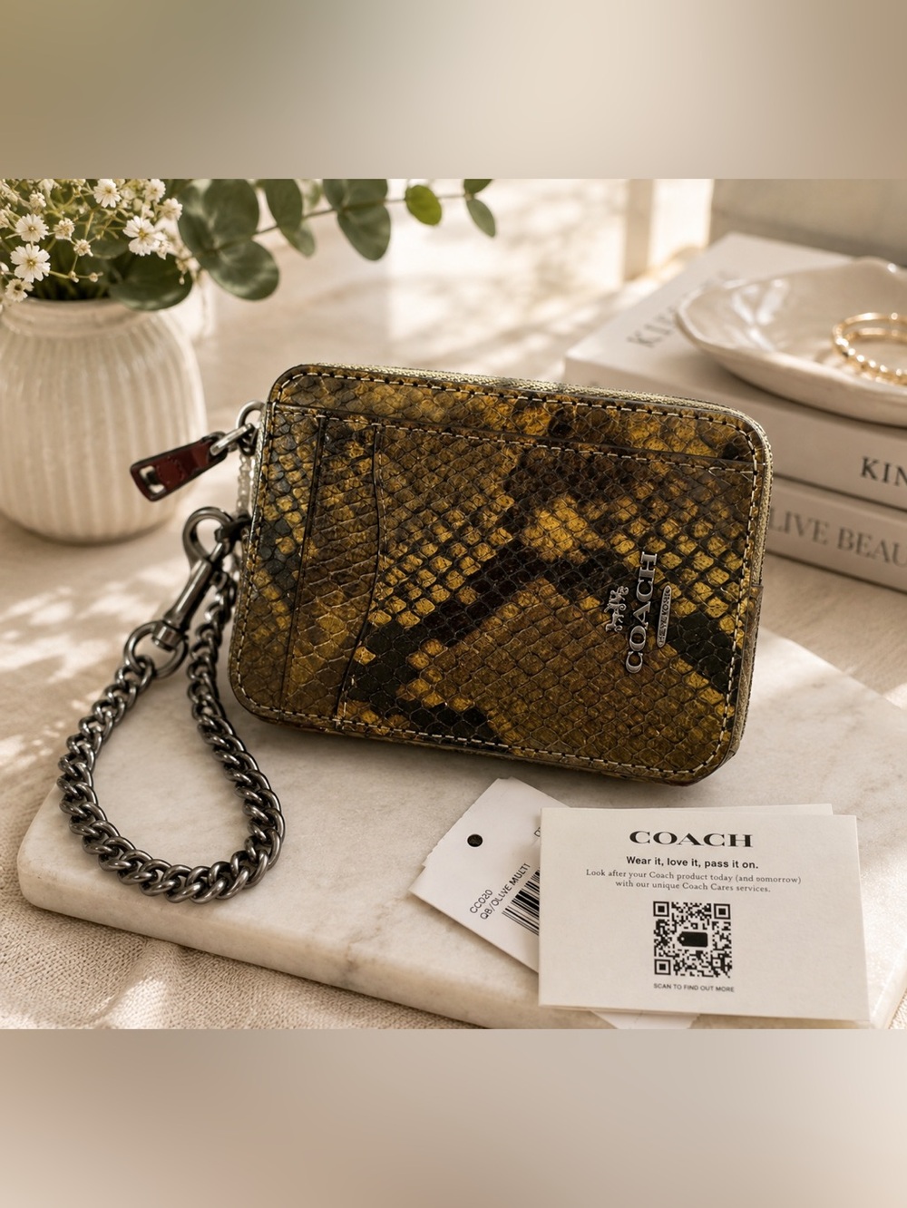 Coach Olive and Black Snake Zip Card Case Wallet New - Picture 1 of 8
